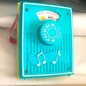 Vintage Fisher Price Pocket Radio plays Frère Jaques
